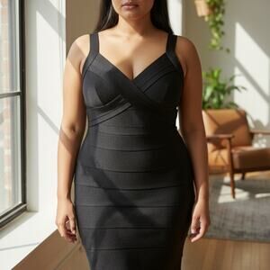 Emerald Sundae Classic Black Dress